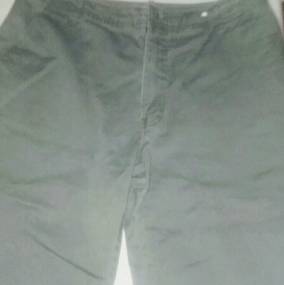 Capris - Picture 3 of 5